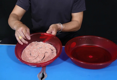 开饵时醒饵多长时间?拉丝粉放多少?揉打几下?