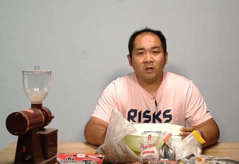 鱼饵君   常用饵料自制散炮 媲美小黄面状态好 [视频]