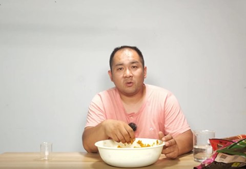 鱼饵君 炎热夏季钓鲤鱼 这种饵料配方能钓到大鲤 [视频]
