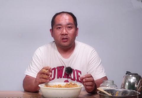 鱼饵君 夏季库钓草鱼有技巧 必杀技酸香甜饵料 [视频]