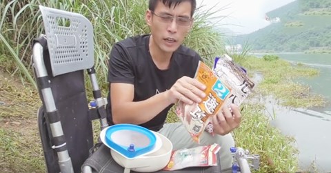 袖钩钓鱼 野钓饵料会用吗 稍加改动夏天钓鱼让你爆护 [视频]