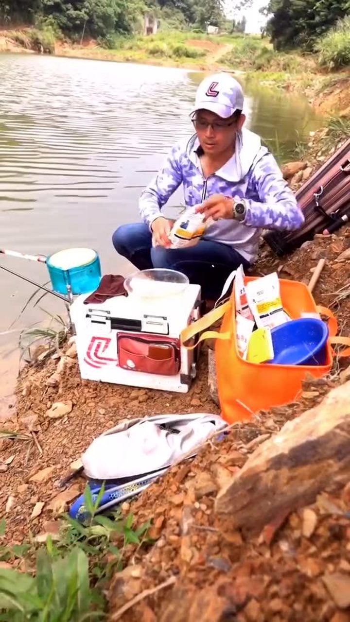 刘志强来钓鱼 小水库钓鲫鱼 [视频]