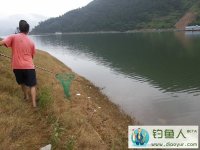 白龙湖4.5米矶竿擒获22斤大草鱼日记