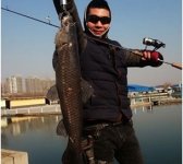 2015年首战冬钓鱼塘路亚斩青鱼黑鲈 [视频]