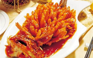 餐桌上的佳肴——松鼠鳜鱼