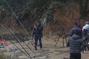 野钓江湖第二季13 数九寒冬战鲢鳙（上） [视频]