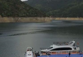 筏钓江湖第二季13期 夜筏万峰源 筏钓高手狂拉翘嘴 [视频]
