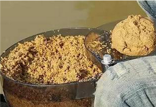 钓鱼高手教你如何搓饵钓大鱼，4个技巧