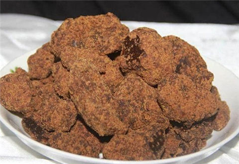 爆炸钩蚯蚓饵:适合江河湖库野钓的饵料及制作方法