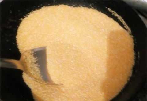 非常好用的野钓窝料配方——酒泡玉米渣