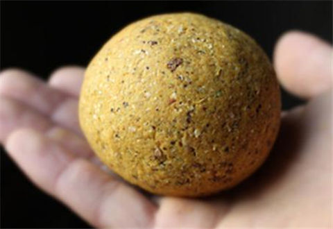 钓草鱼鲤鱼的特效麸皮饵料,附加做法与要点