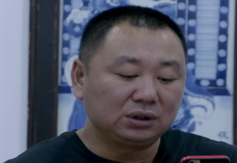 小崔有话说 浮漂不动 准备抬竿换饵却钓中中鱼 [视频]