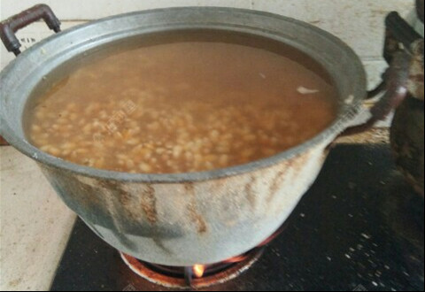 窝料配方分享,用老玉米和小麦制作