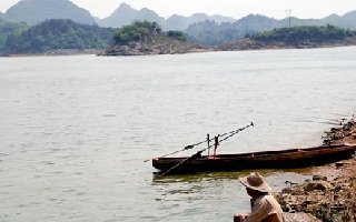 夏季江河钓涨水鱼的四个技巧