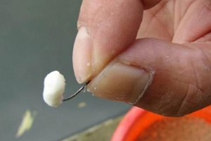 野钓翘嘴使用包食钓法的技巧与控制方法