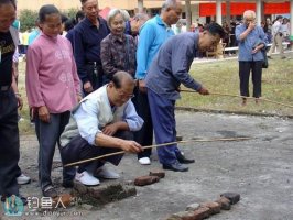 媳妇不让钓鱼的神回复,亲爱的没辙了吧