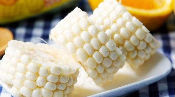 玉米钓鱼好多年,如今才知,新鲜嫩玉米这样用
