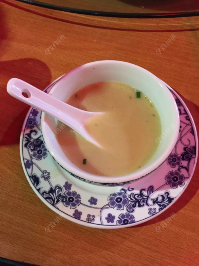 喝了此处汤钓鱼也有力了,精神可嘉,莫非老铁也来碗