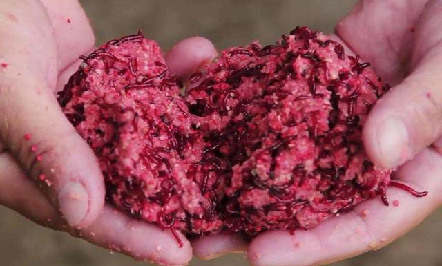用商品饵也能开出好吃的“肉夹馍”,教你如何开红虫拉饵
