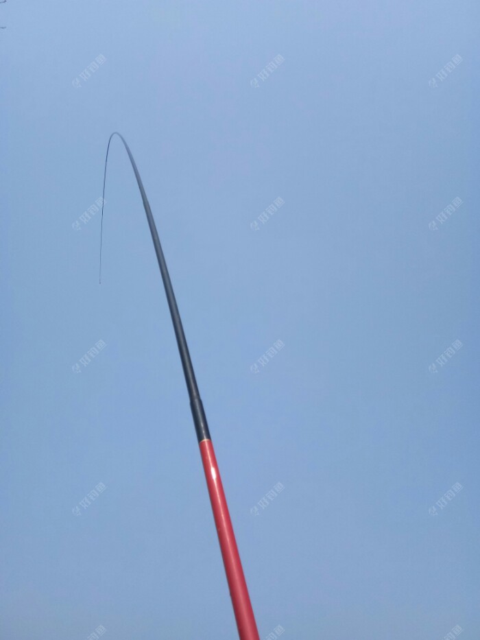 浮漂上浮两目,我打(念二声拉长音),4.5米小杆子就是爽,这劲道,哈哈,就是喜欢这手感?。