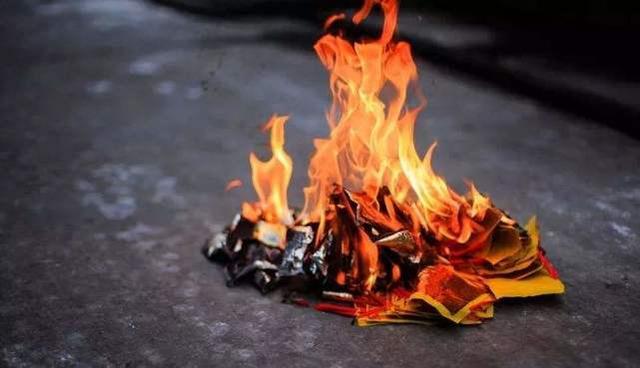 中元节回乡下陪父亲钓鱼，遭遇罗非鱼爆护