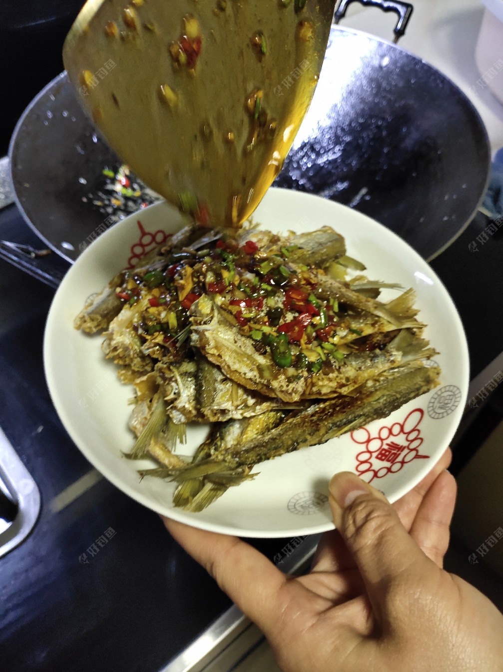 雨天狂拉白条,下酒又下饭